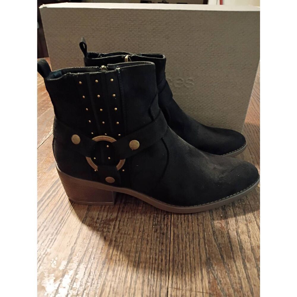 New Size 9.5 Maurices Black Rila Studded Bootie Ankle Boot Side Zip Faux Suede - Picture 2 of 9